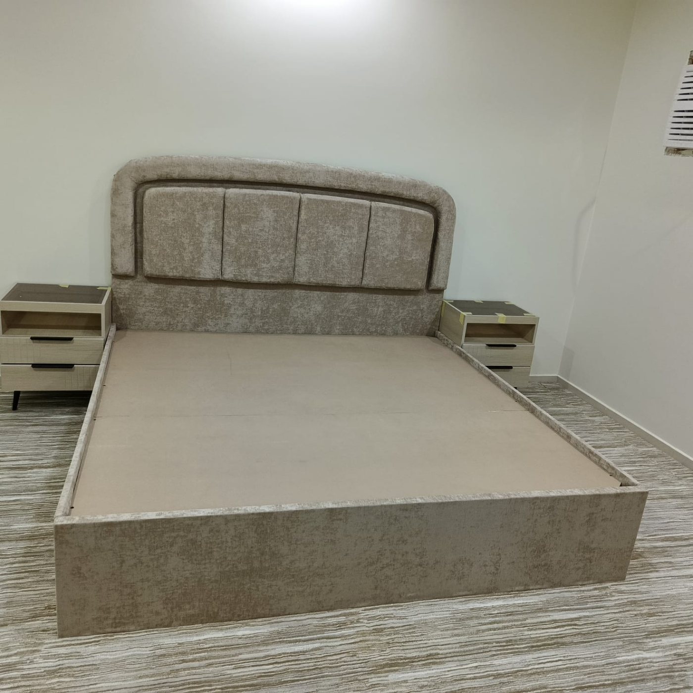 أثاث من معرض أعمال ركن الدانة